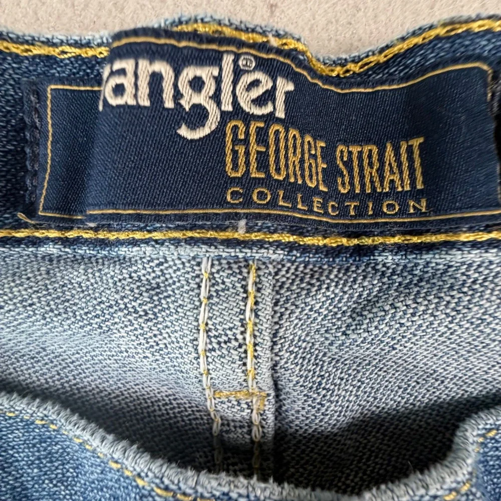 Wrangler George Strait Cowboy Cut Jeans Mens 35x30 Medium Wash Western Denim